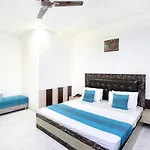Oyo 14510 Hotel Harpal Classic